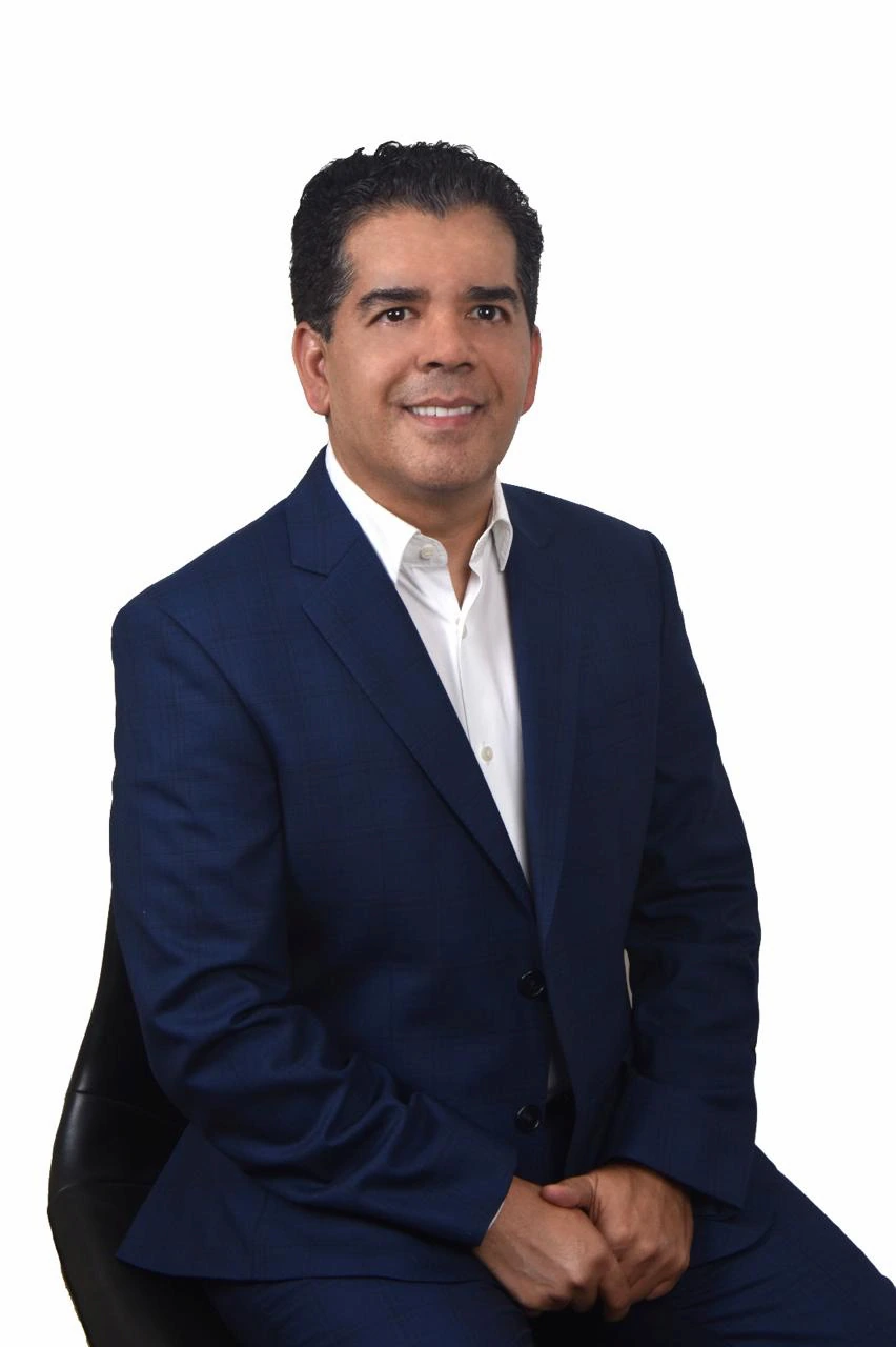 René Carrillo — Contador público en Morelia